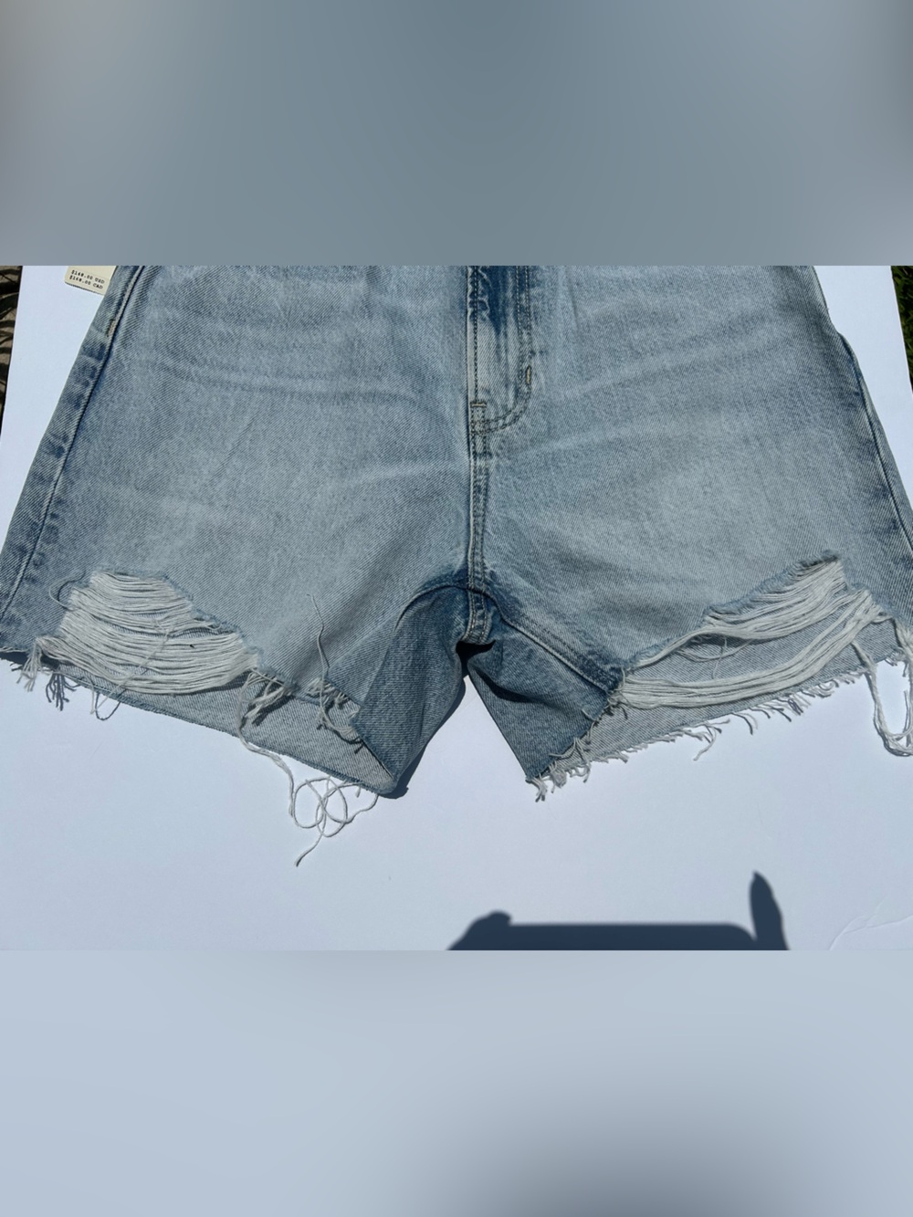 NWT🌷(27) Reformation Saige High-Rise Denim Shorts - Picture 4 of 13